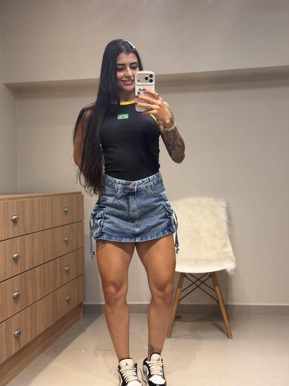 Short saia
