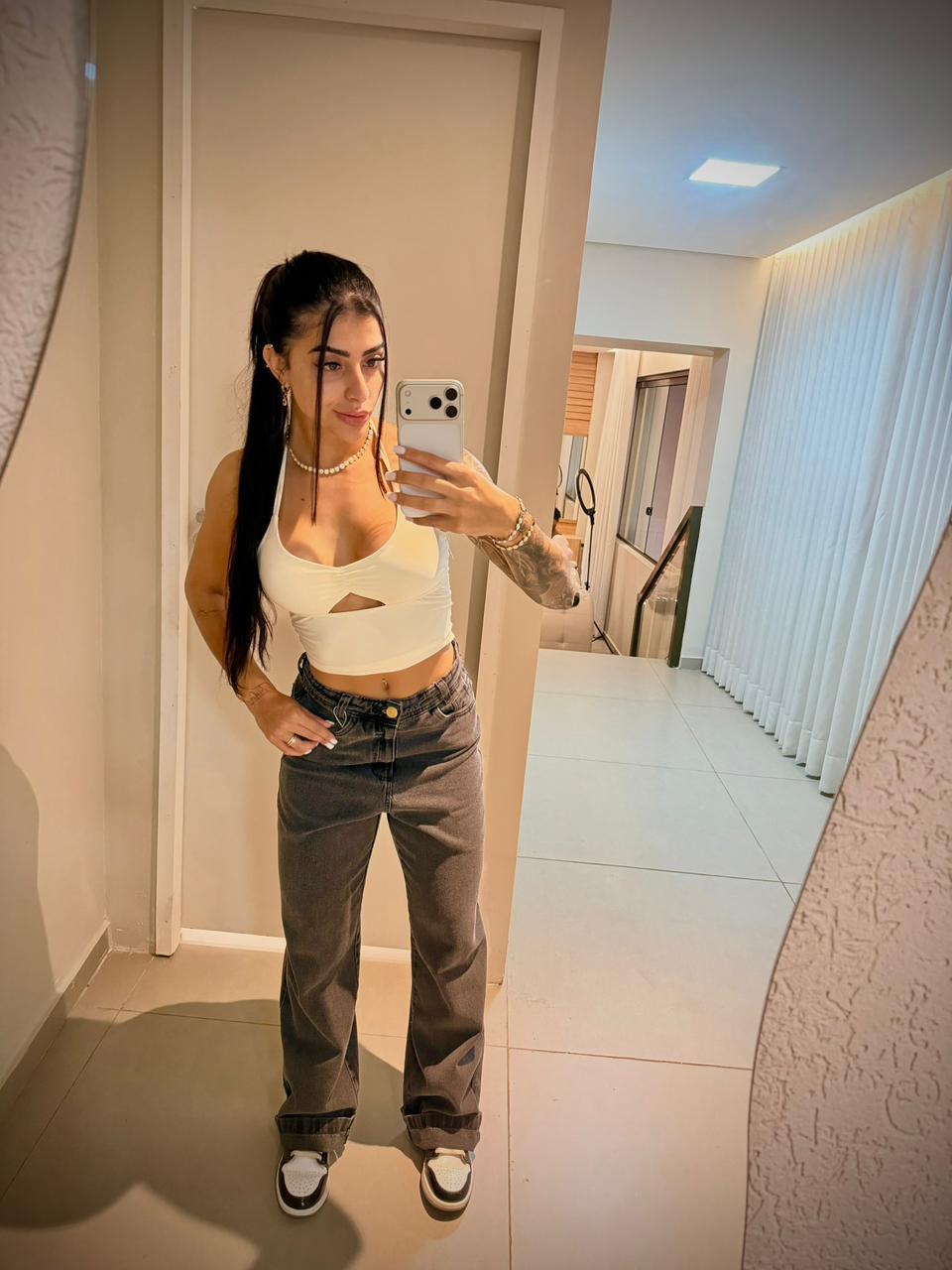 Croped Jenifer